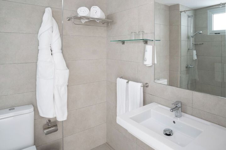 Clean Restrooms
