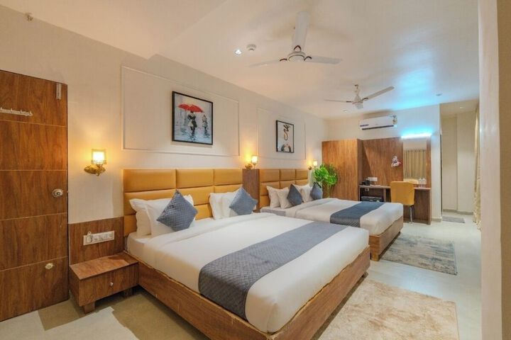 Room 14 of 35
