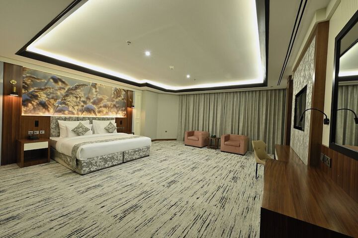 Room 13 of 39