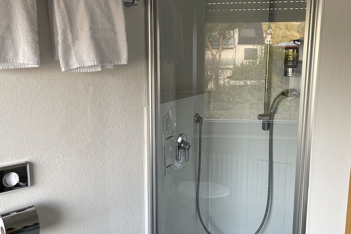 Room 15 of 21
