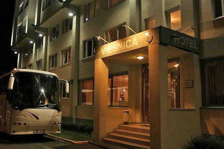 Hotel Entry