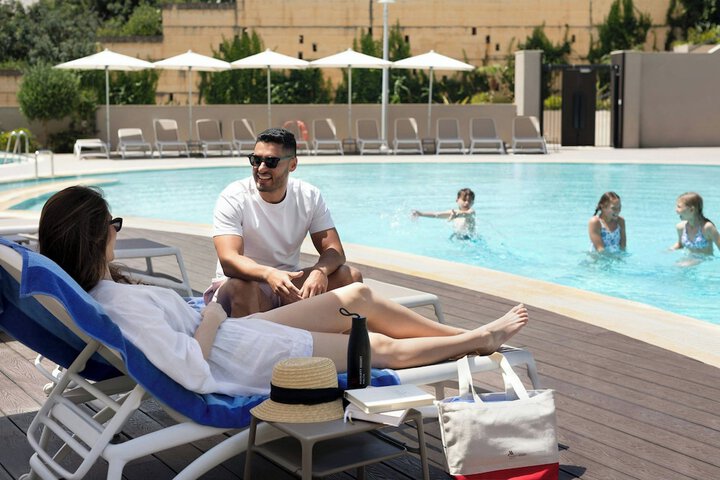 Pool 61 of 139