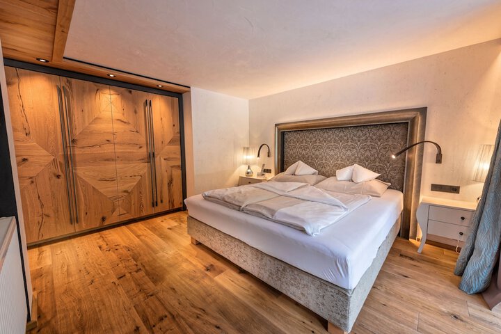 Room 25 of 112