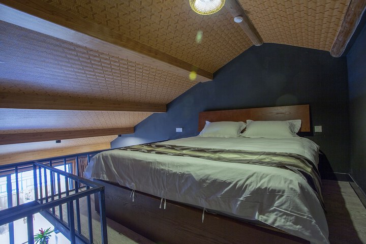 Room 38 of 43