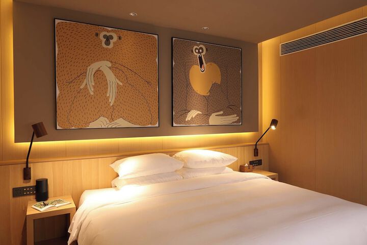 Room 75 of 176