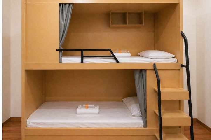 Room 82 of 121