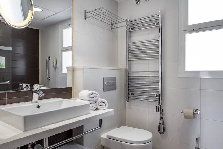 Bath Interior