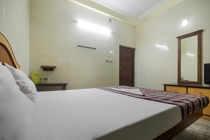 Room 21 of 21