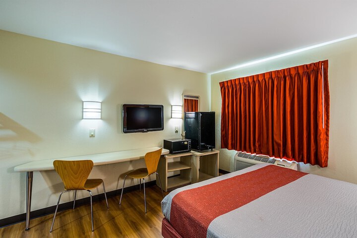 2 Double Beds (5 of 11)