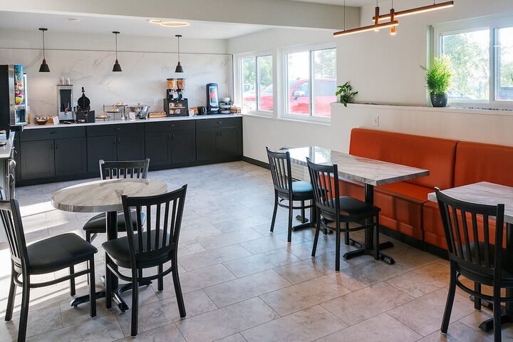 Breakfast/Coffee Service 50 of 61