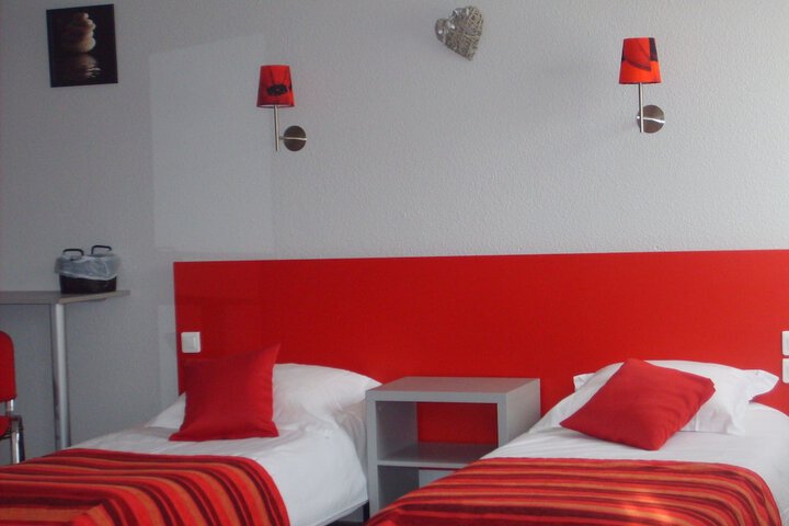 Room 3 of 51
