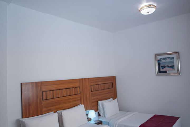 Room 18 of 60