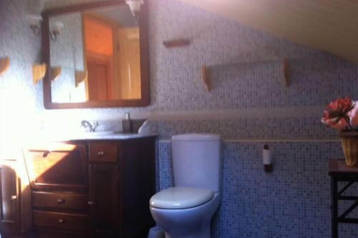 Room 16 of 32
