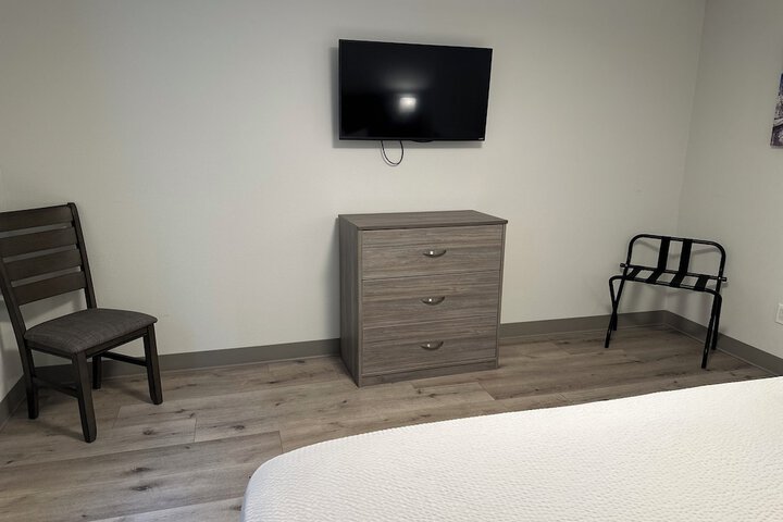 Room 18 of 134