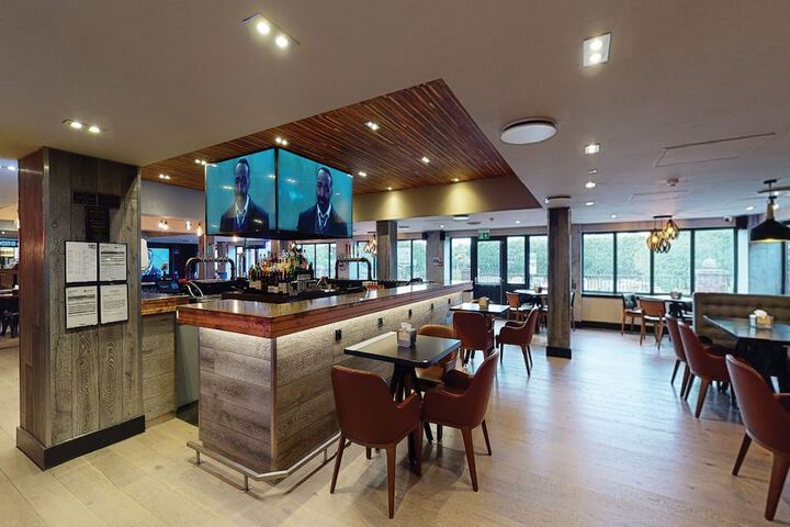 Dining Photos
