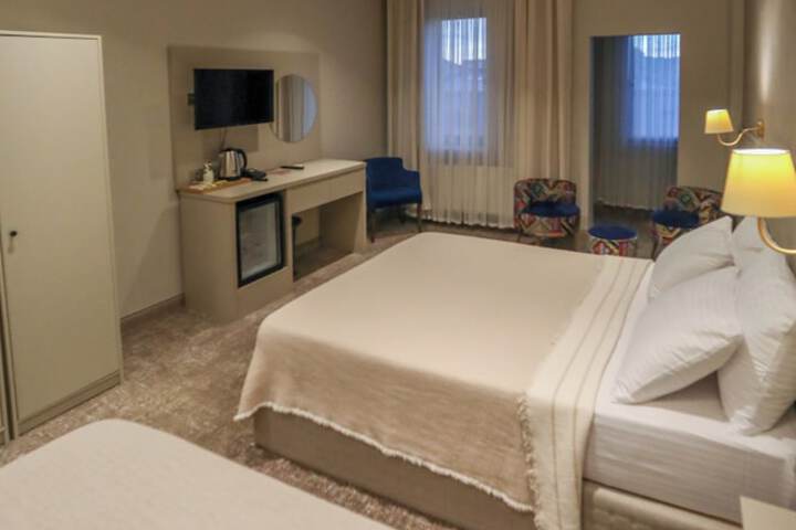 Room 22 of 60