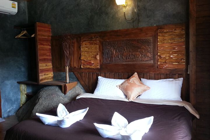 Room 8 of 68