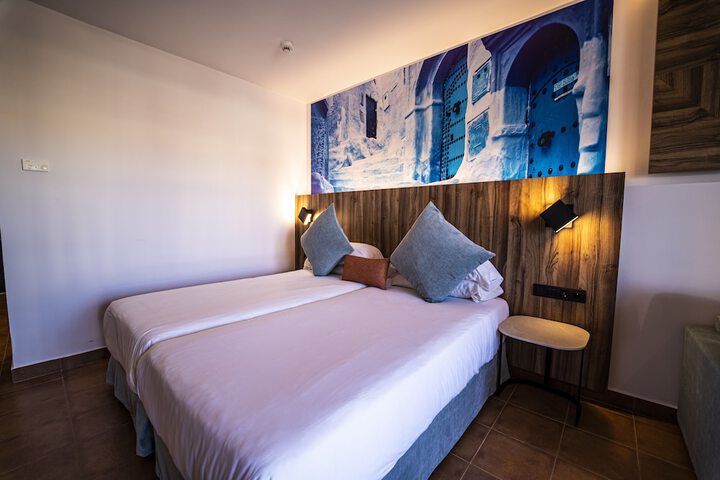 Room 16 of 74