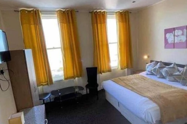 Elsinore Hotel