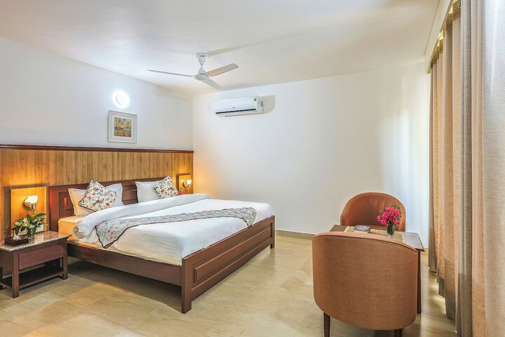 Room 8 of 60