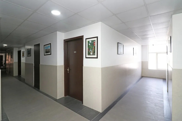Room 13 of 22