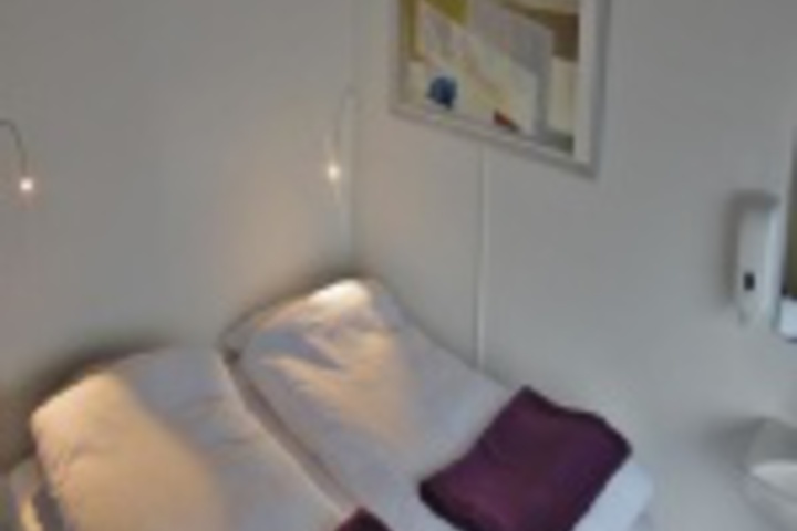 Room 228 of 276