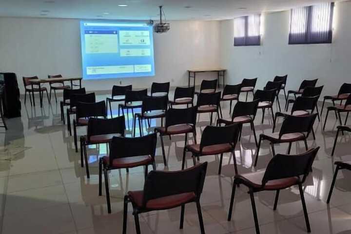 Room 16 of 26
