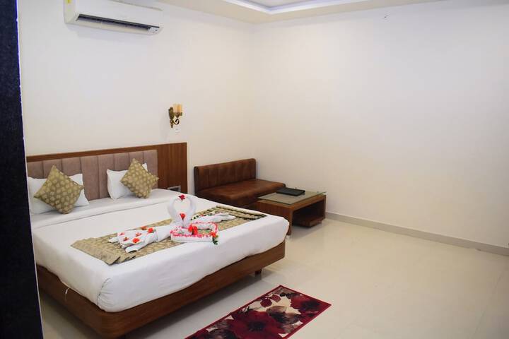 Room 9 of 82