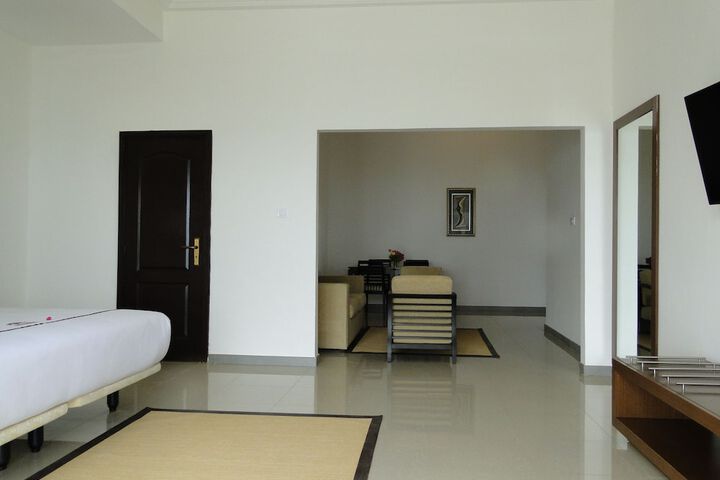 Room 14 of 103