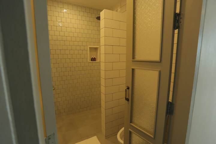 Room 19 of 54