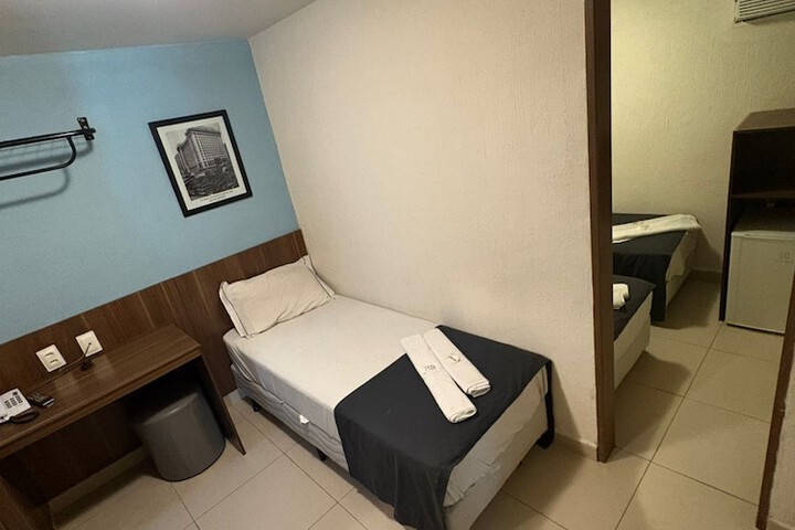 Room 6 of 46