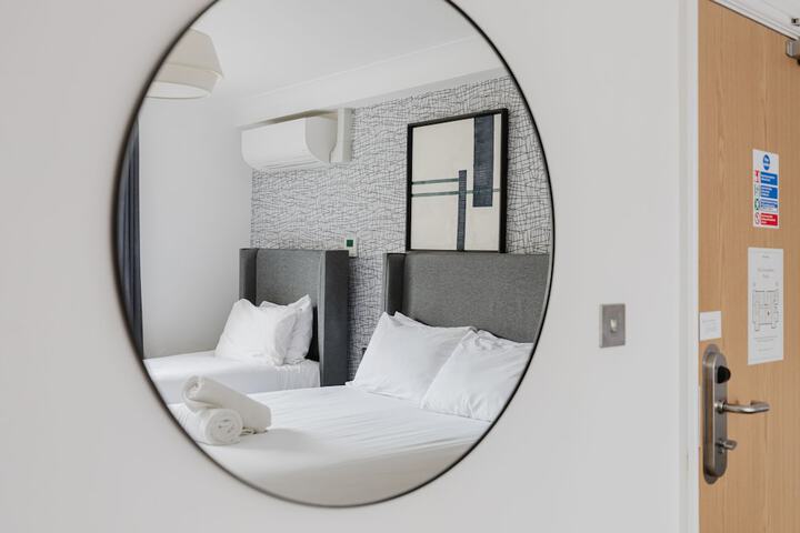 Room 82 of 135