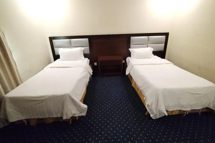 Room 4 of 21