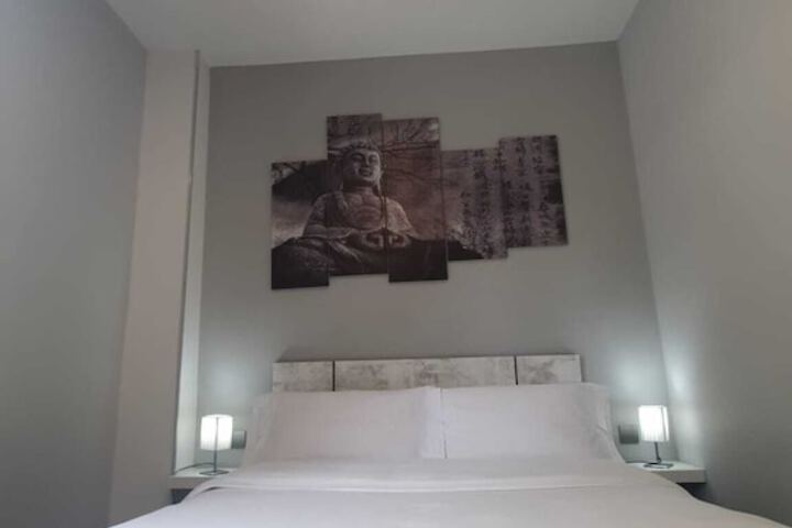 Room 4 of 39