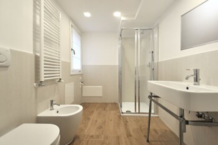 Room 12 of 46