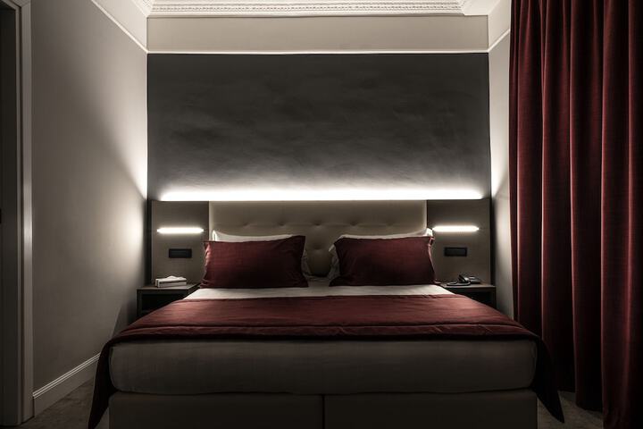 Room 9 of 36
