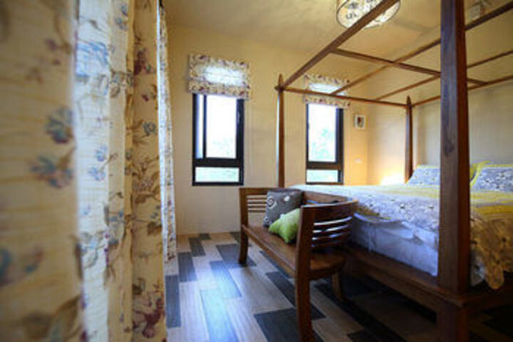Room 44 of 53