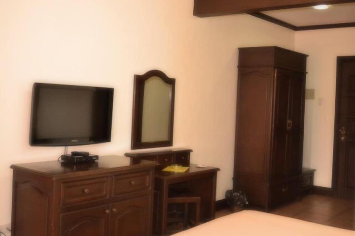 Room 30 of 50