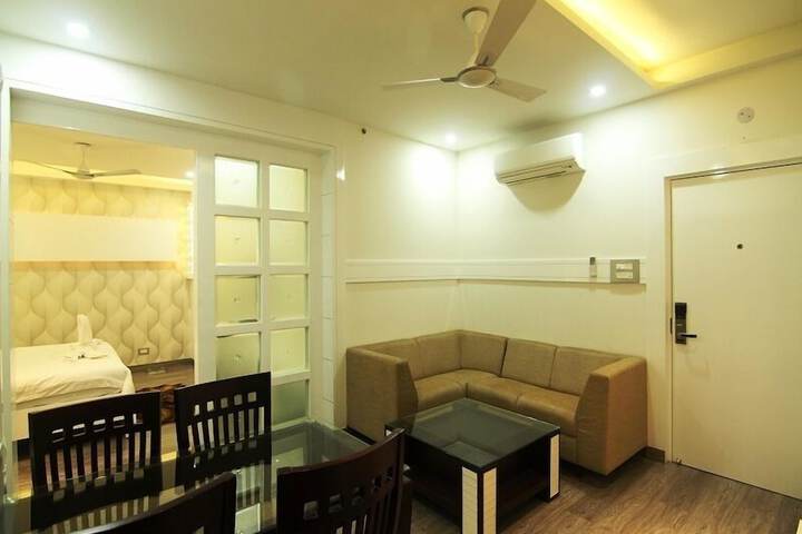 Room 14 of 63