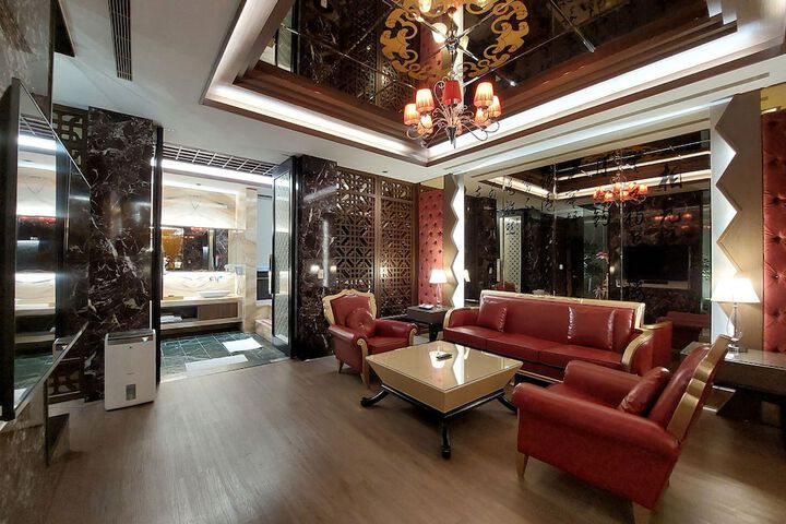 Room 21 of 69