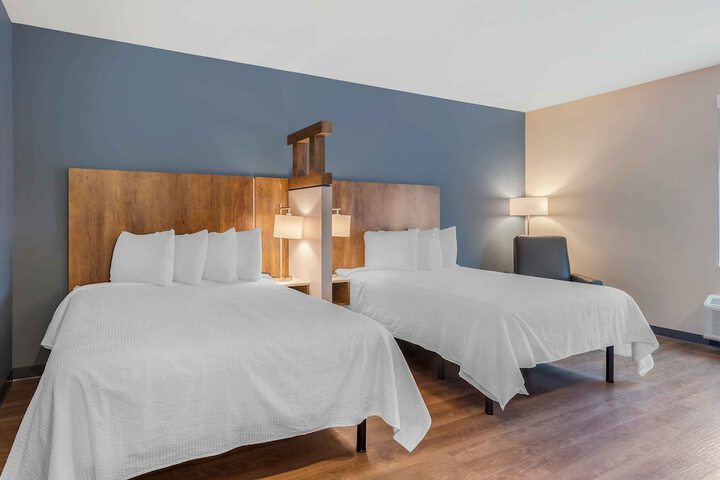 Standard Studio 1 Queen Bed Nonsmooking (25 of 35)