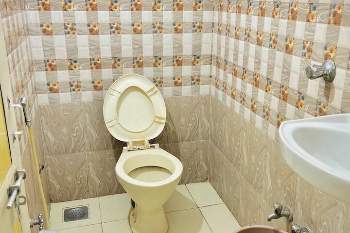 Room 20 of 25