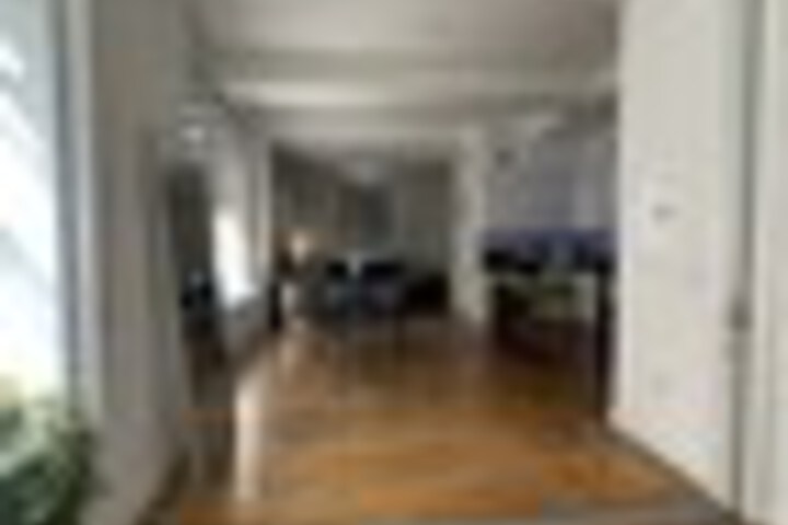 Room 194 of 516