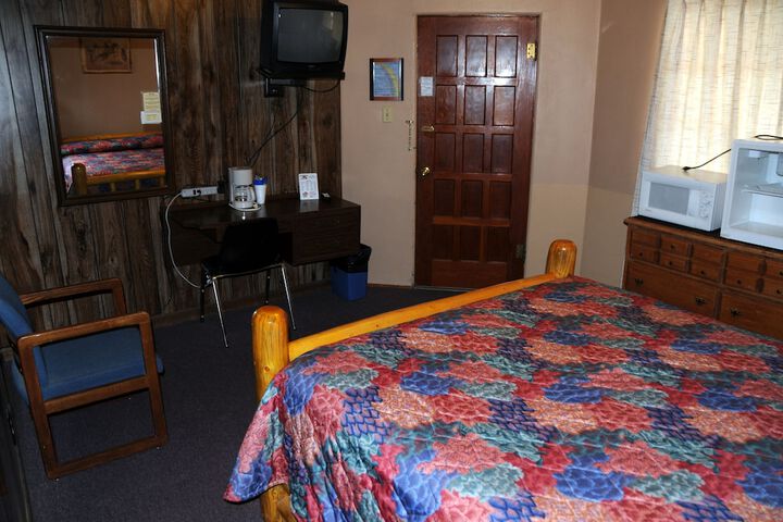 Room 24 of 44