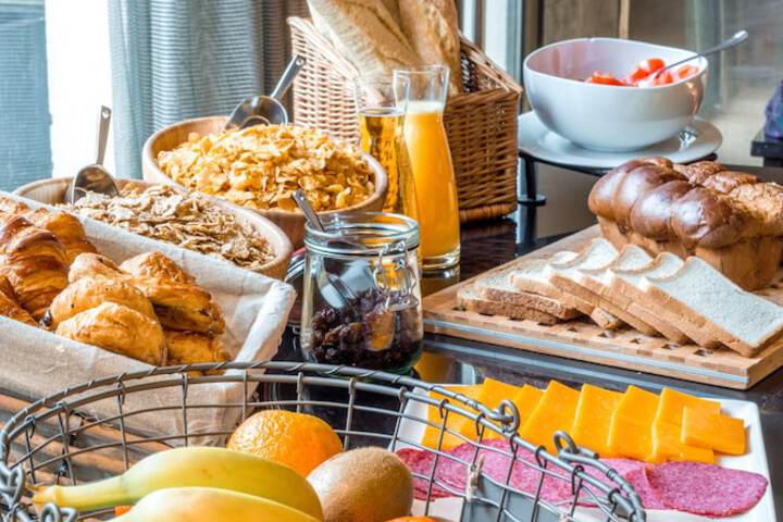 Breakfast area