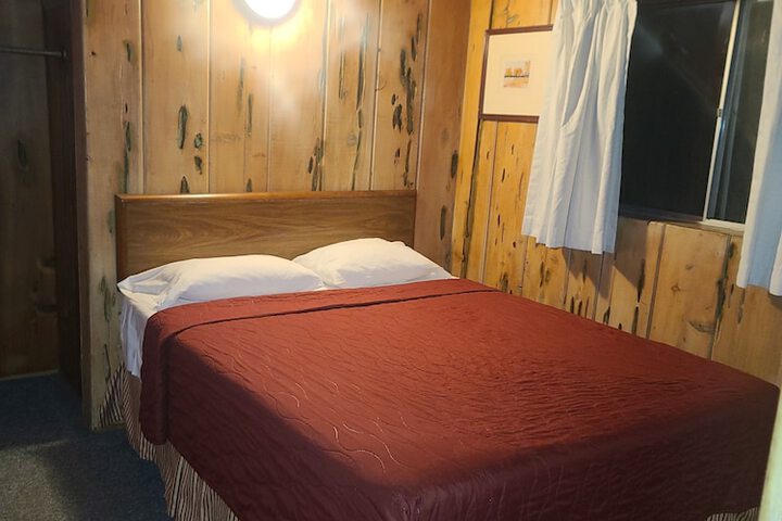 Room 5 of 23