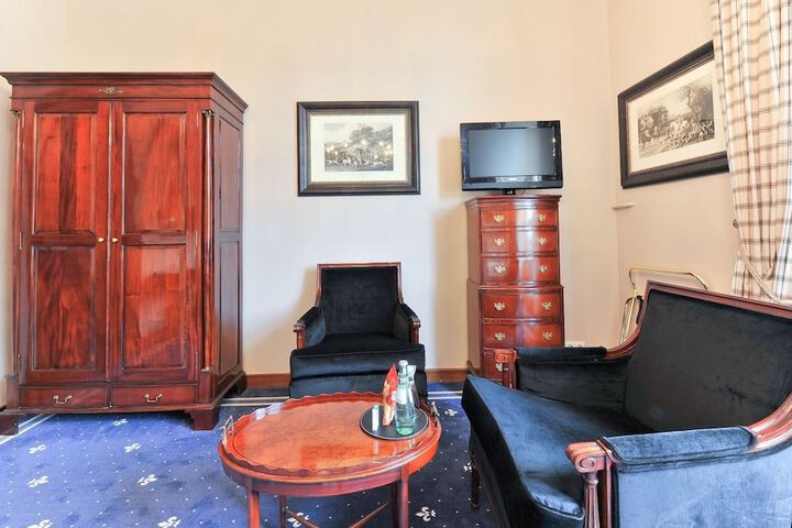 Room 7 of 57