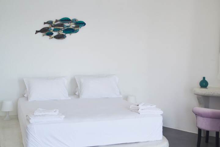 Room 13 of 34