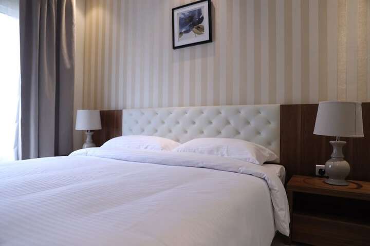 Room 5 of 34