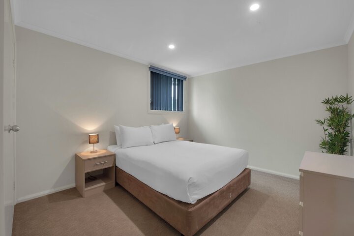 Room 10 of 51